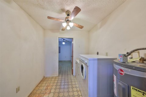 Casa en venta en Lakeland, Florida, 3 dormitorios, 118.54 m2 № 1614122 - foto 8