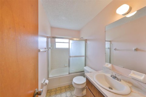 Casa en venta en Lakeland, Florida, 3 dormitorios, 118.54 m2 № 1614122 - foto 24