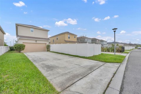 Casa en venta en Orlando, Florida, 3 dormitorios, 192.31 m2 № 2277410 - foto 27