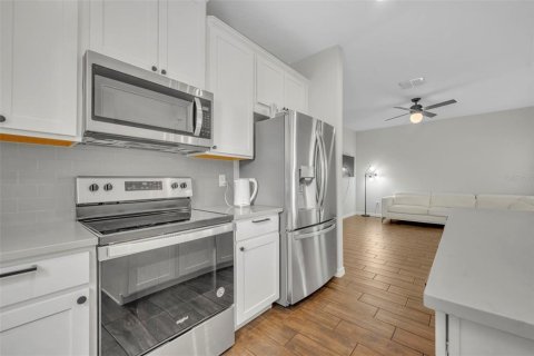 Casa en venta en Orlando, Florida, 3 dormitorios, 192.31 m2 № 2277410 - foto 7