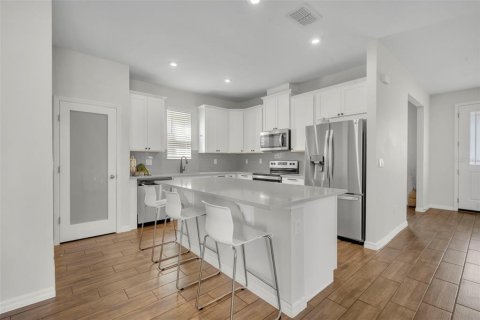 Casa en venta en Orlando, Florida, 3 dormitorios, 192.31 m2 № 2277410 - foto 9