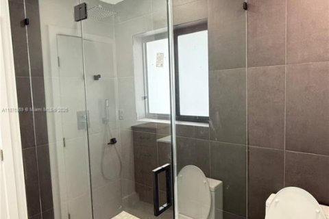 Villa ou maison à vendre à Miami, Floride: 3 chambres, 132.57 m2 № 1896146 - photo 16