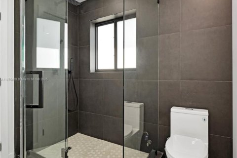 Villa ou maison à vendre à Miami, Floride: 3 chambres, 132.57 m2 № 1896146 - photo 30