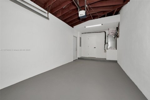 Villa ou maison à vendre à Miami, Floride: 3 chambres, 132.57 m2 № 1896146 - photo 20