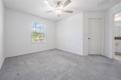 Touwnhouse à vendre à Land O' Lakes, Floride: 2 chambres, 143.16 m2 № 1775043 - photo 25