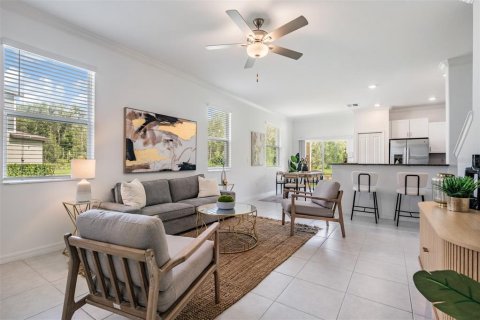 Touwnhouse à vendre à Land O' Lakes, Floride: 2 chambres, 143.16 m2 № 1775043 - photo 4