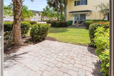 House in Davie, Florida 3 bedrooms, 158.31 sq.m. № 1766910 - photo 21
