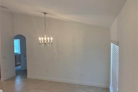 House in Palm Coast, Florida 4 bedrooms, 205.22 sq.m. № 2238136 - photo 5