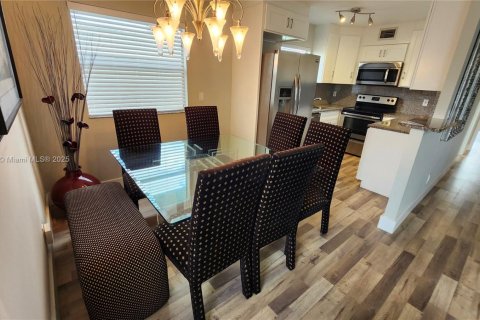 Condo in Delray Beach, Florida, 2 bedrooms  № 1964098 - photo 6