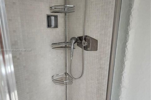 Condo in Delray Beach, Florida, 2 bedrooms  № 1964098 - photo 23