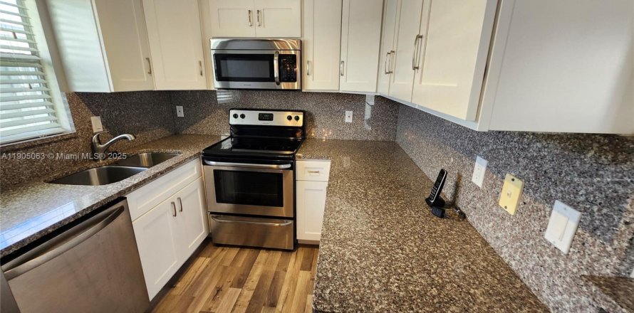 Condo in Delray Beach, Florida, 2 bedrooms  № 1964098