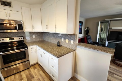 Condo in Delray Beach, Florida, 2 bedrooms  № 1964098 - photo 2