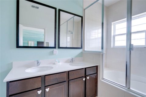 Adosado en venta en Kissimmee, Florida, 2 dormitorios, 125.42 m2 № 1911811 - foto 22