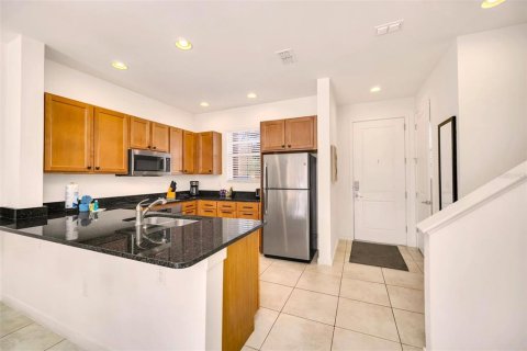 Adosado en venta en Kissimmee, Florida, 2 dormitorios, 125.42 m2 № 1911811 - foto 3