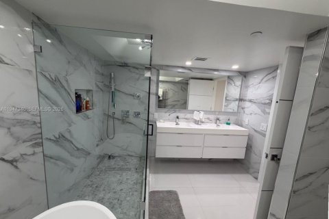 Купить кондоминиум в Майами-Бич, Флорида 2 спальни, 140.28м2, № 2003530 - фото 8