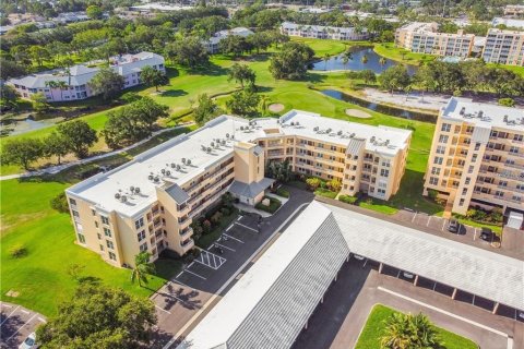 Condominio en Bradenton, Florida, 2 dormitorios № 2358454
