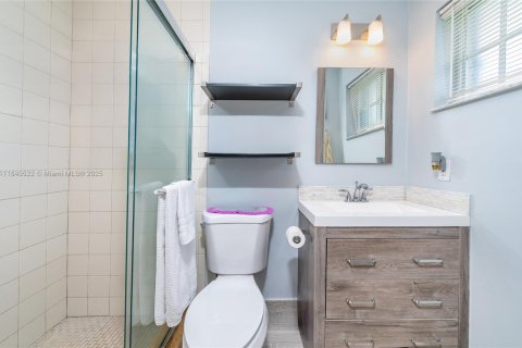 Casa en venta en Miami, Florida, 4 dormitorios, 158.31 m2 № 1829011 - foto 17