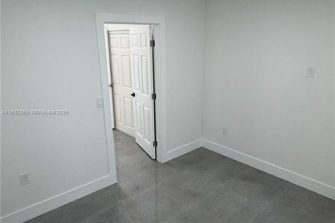 Appartement à louer à Miami Beach, Floride: 1 chambre, 812.52 m2 № 1976875 - photo 6