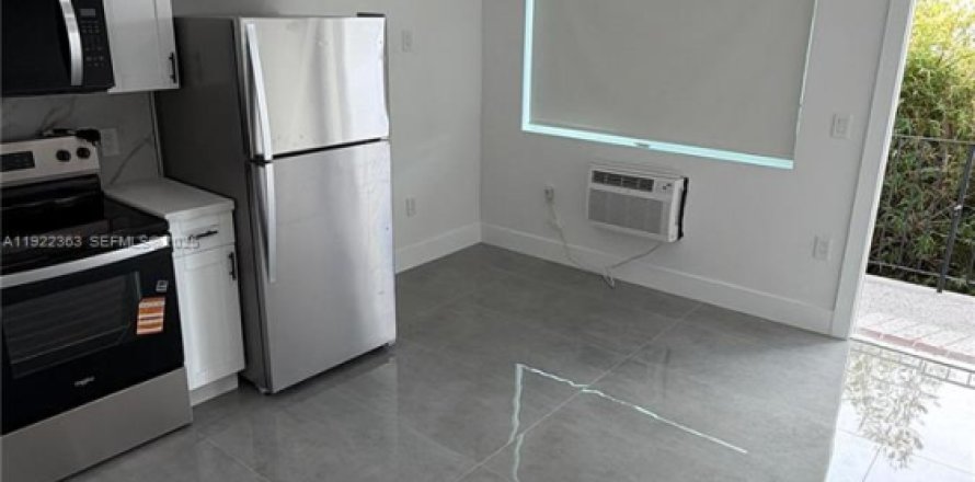 Appartement à Miami Beach, Floride 1 chambre, 812.52 m2 № 1976875