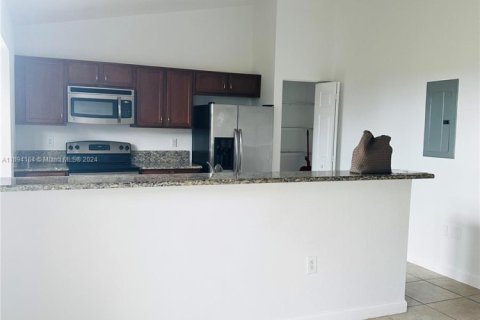 Купить кондоминиум в Катлер-Бей, Флорида 3 спальни, 117.43м2, № 1958991 - фото 8