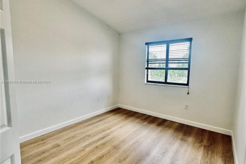 Купить кондоминиум в Катлер-Бей, Флорида 3 спальни, 117.43м2, № 1958991 - фото 13