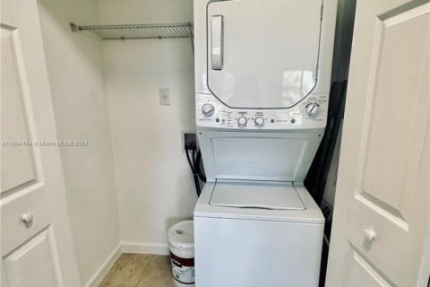 Купить кондоминиум в Катлер-Бей, Флорида 3 спальни, 117.43м2, № 1958991 - фото 12