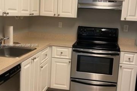 Снять в аренду кондоминиум в Плантация, Флорида 2 спальни, 98.48м2, № 1983548 - фото 4