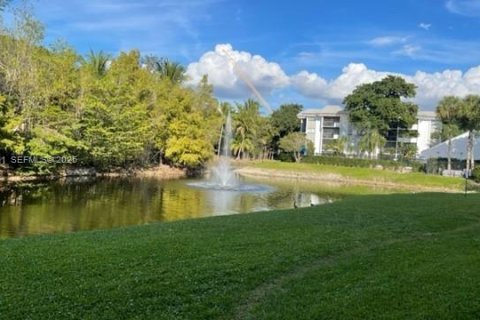 Снять в аренду кондоминиум в Плантация, Флорида 2 спальни, 98.48м2, № 1983548 - фото 28