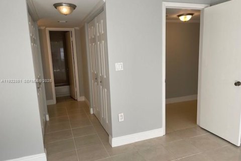 Снять в аренду кондоминиум в Плантация, Флорида 2 спальни, 98.48м2, № 1983548 - фото 14