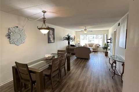 Condominio en alquiler en Longboat Key, Florida, 2 dormitorios, 98.66 m2 № 1564517 - foto 19