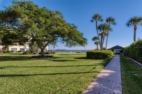 Condominio en alquiler en Longboat Key, Florida, 2 dormitorios, 98.66 m2 № 1564517 - foto 12