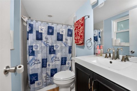 House in Port Charlotte, Florida 2 bedrooms, 101.54 sq.m. № 2223579 - photo 18