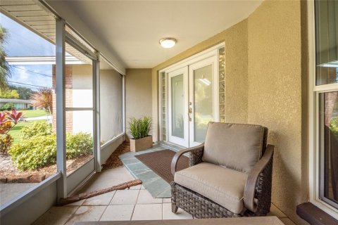 House in Dunedin, Florida 3 bedrooms, 202.43 sq.m. № 1883279 - photo 4