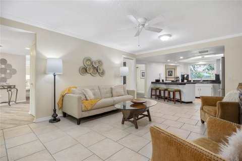 House in Dunedin, Florida 3 bedrooms, 202.43 sq.m. № 1883279 - photo 15