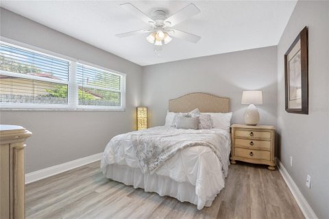 House in Dunedin, Florida 3 bedrooms, 202.43 sq.m. № 1883279 - photo 27