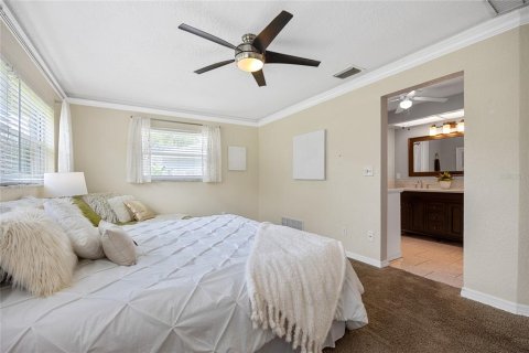 House in Dunedin, Florida 3 bedrooms, 202.43 sq.m. № 1883279 - photo 20