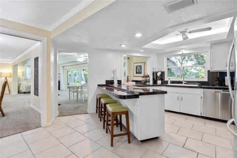 House in Dunedin, Florida 3 bedrooms, 202.43 sq.m. № 1883279 - photo 18