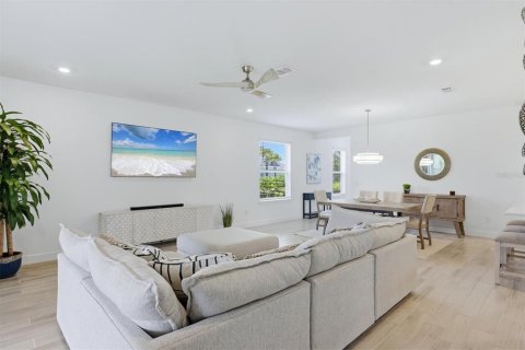 House in Palmetto, Florida 3 bedrooms, 169.92 sq.m. № 2294585 - photo 9