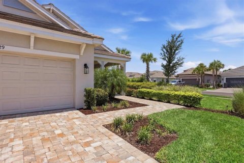 House in Palmetto, Florida 3 bedrooms, 169.92 sq.m. № 2294585 - photo 4