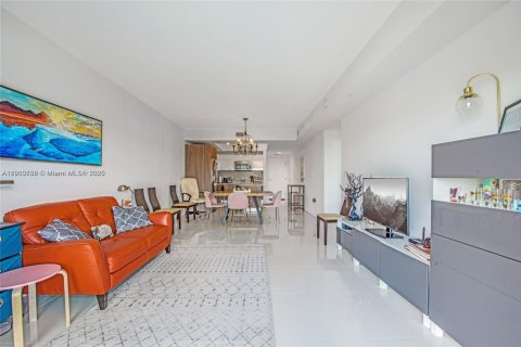 Copropriété à vendre à Doral, Floride: 1 chambre, 70.7 m2 № 1969127 - photo 9