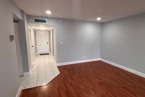 Copropriété à louer à Lauderhill, Floride: 2 chambres, 110.46 m2 № 2188129 - photo 8