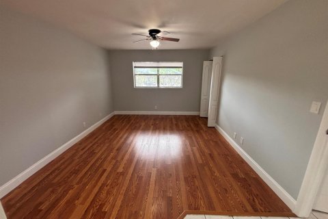 Copropriété à louer à Lauderhill, Floride: 2 chambres, 110.46 m2 № 2188129 - photo 16