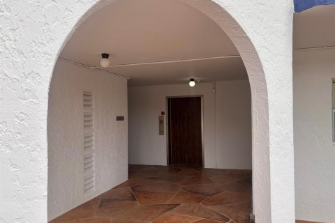 Copropriété à louer à Lauderhill, Floride: 2 chambres, 110.46 m2 № 2188129 - photo 5