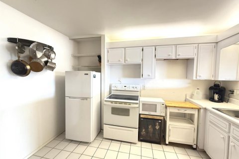 Copropriété à vendre à Belleair Bluffs, Floride: 1 chambre, 81.75 m2 № 1538647 - photo 9