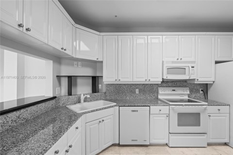 Condominio en venta en Miami, Florida, 2 dormitorios, 152.36 m2 № 2033020 - foto 17