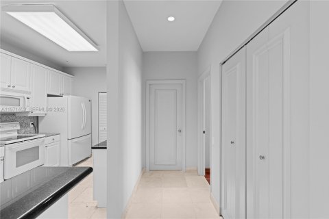 Condominio en venta en Miami, Florida, 2 dormitorios, 152.36 m2 № 2033020 - foto 19