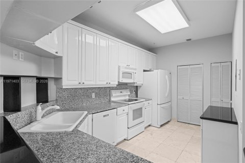 Condominio en venta en Miami, Florida, 2 dormitorios, 152.36 m2 № 2033020 - foto 25