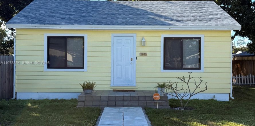 Дом в Холливуд, Флорида 2 спальни, 72.74м2 № 2041363