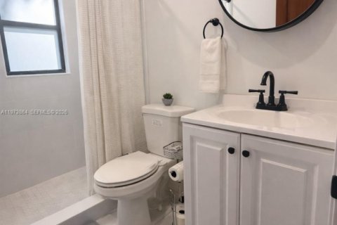 Купить виллу или дом в Холливуд, Флорида 2 спальни, 72.74м2, № 2041363 - фото 13