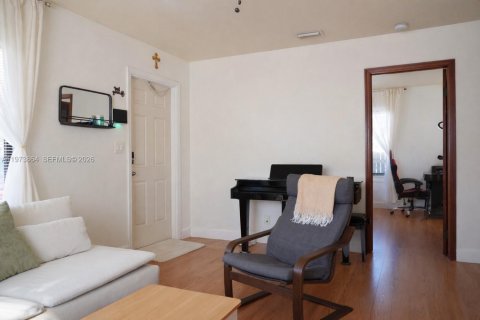 Купить виллу или дом в Холливуд, Флорида 2 спальни, 72.74м2, № 2041363 - фото 4